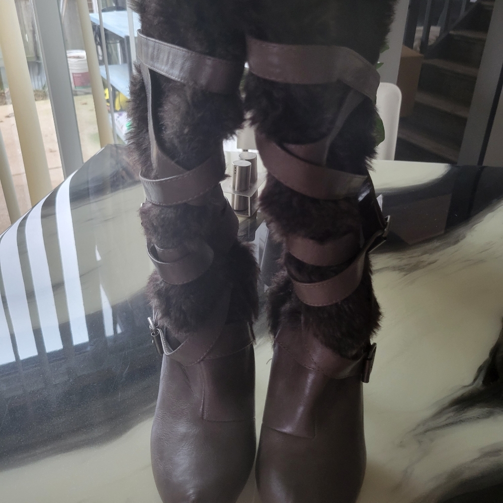 Gray strappy faux fur platform boots